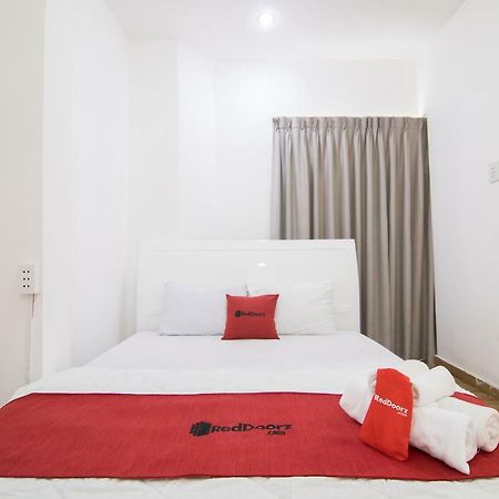 Reddoorz Plus Near Tan Dinh Market Ho-Chi-Minh-Stadt Exterior foto