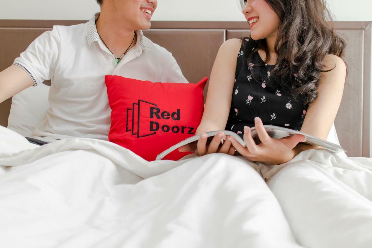 Reddoorz Plus Near Tan Dinh Market Ho-Chi-Minh-Stadt Exterior foto